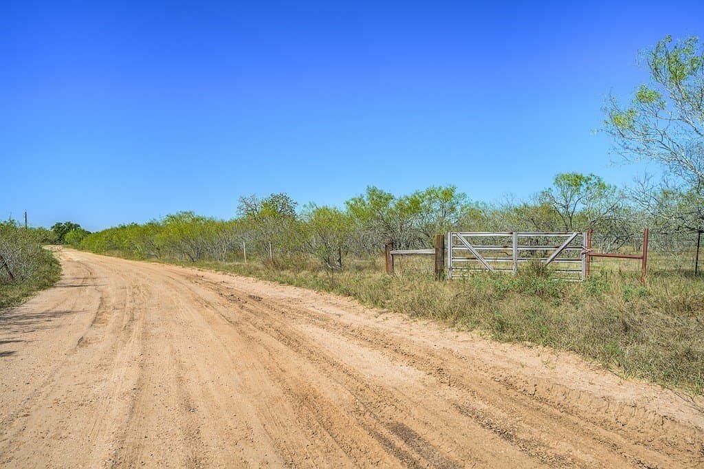 26.15 acres in Fayette County - photo 8