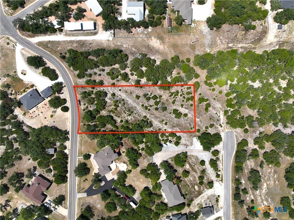 1.28 acres in Comal County - photo 2