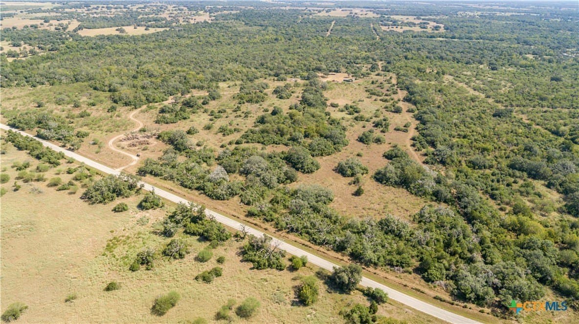 109.03 acres in DeWitt County - photo 2