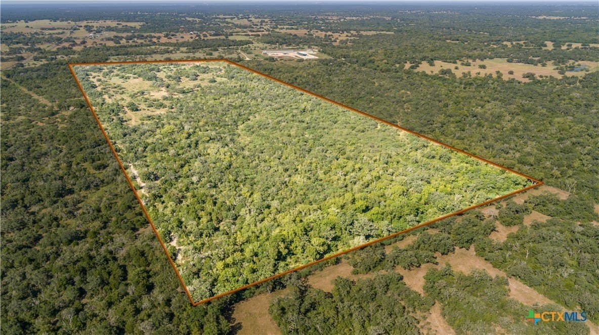 109.03 acres in DeWitt County - photo 4