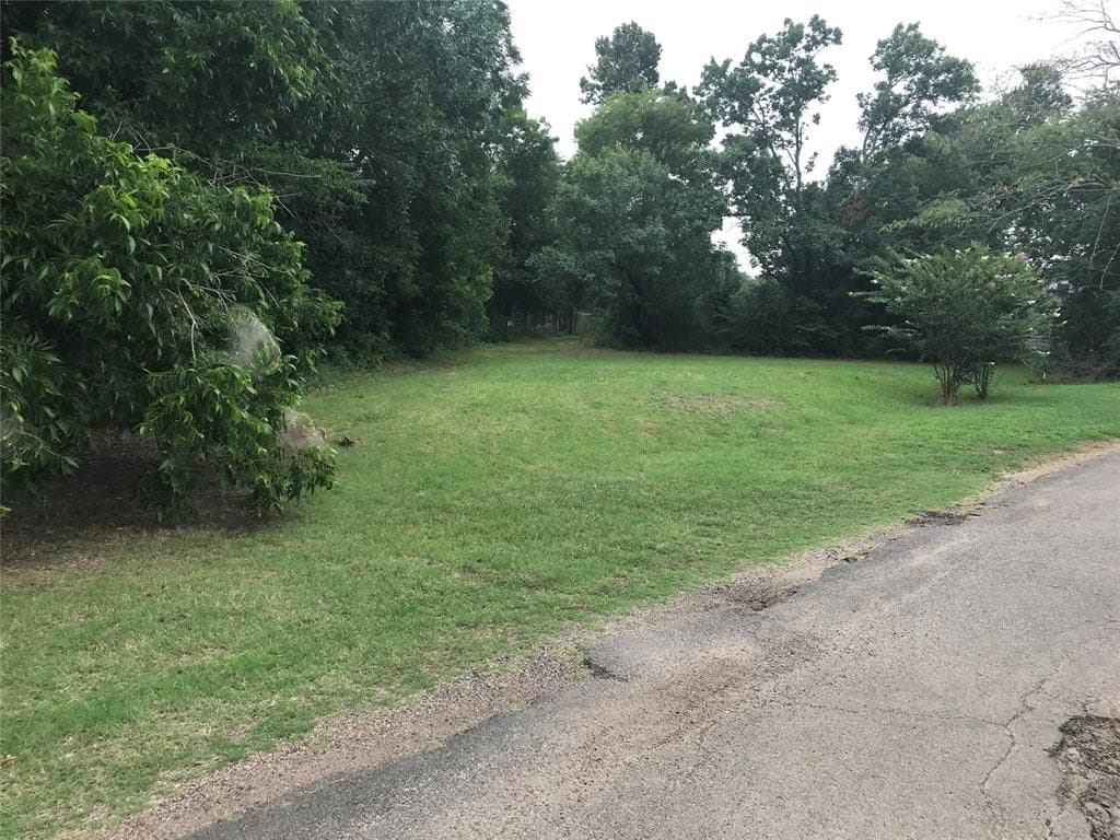 0.1 acres in Hunt County - photo 8