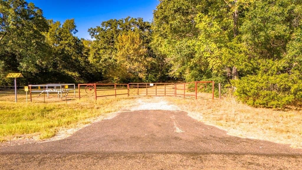 60.68 acres in Freestone County - photo 29