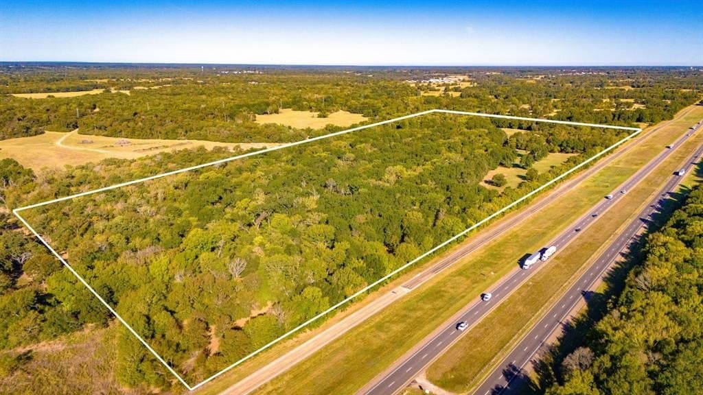 60.68 acres in Freestone County - photo 3