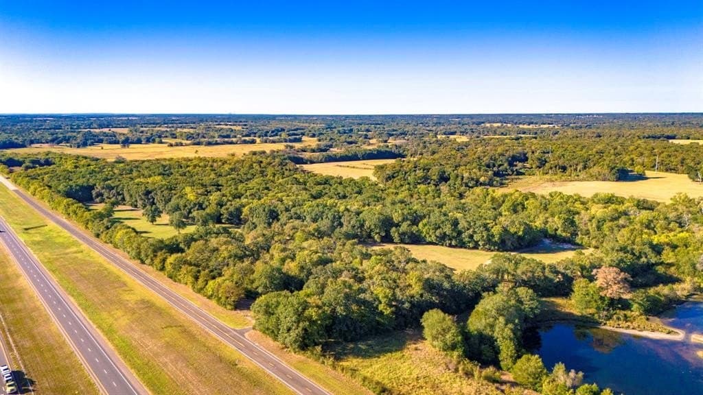 60.68 acres in Freestone County - photo 10
