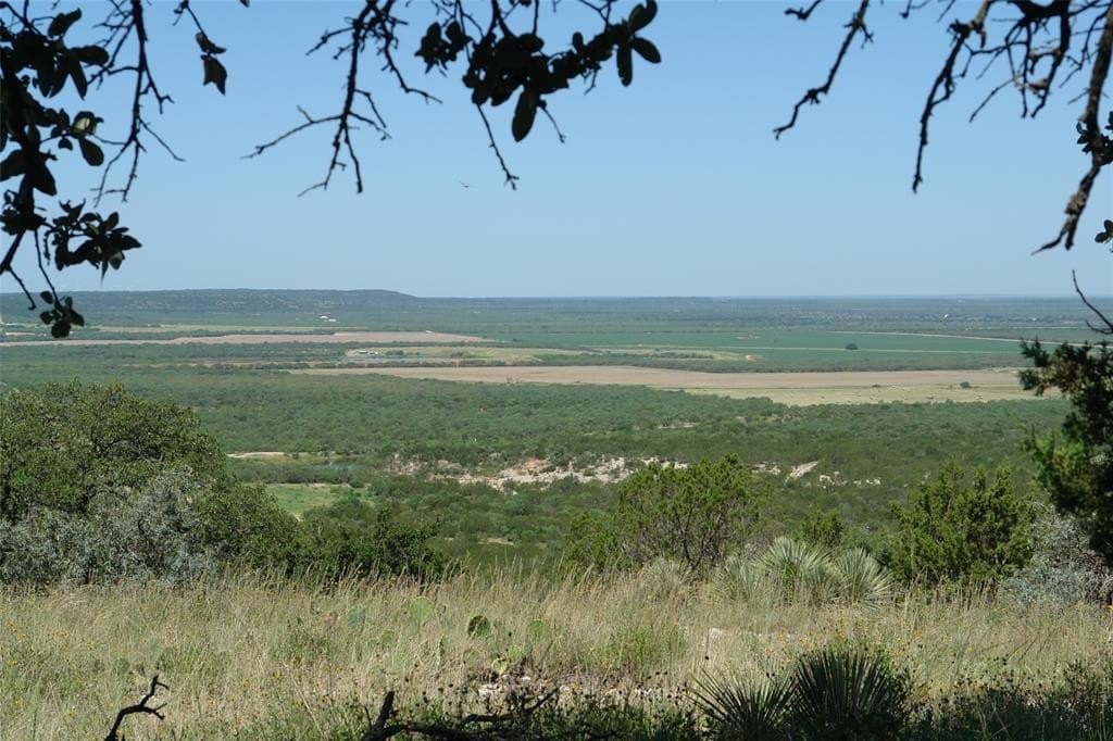 100 acres in McCulloch County - photo 2