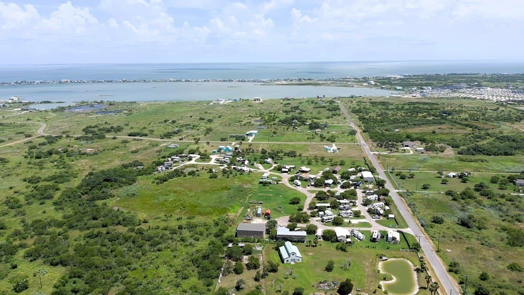 10 acres in Texas County - photo 4