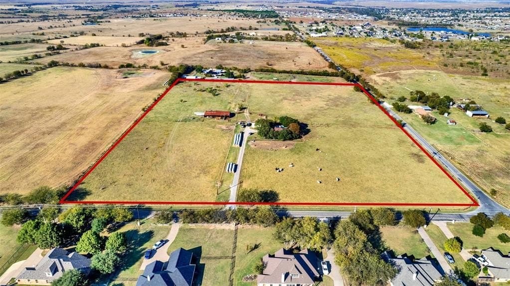 9224 County Road 915