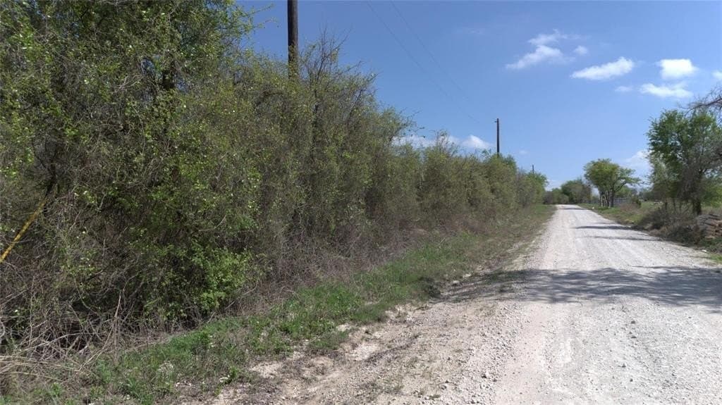 1.3 acres in Hill County - photo 6