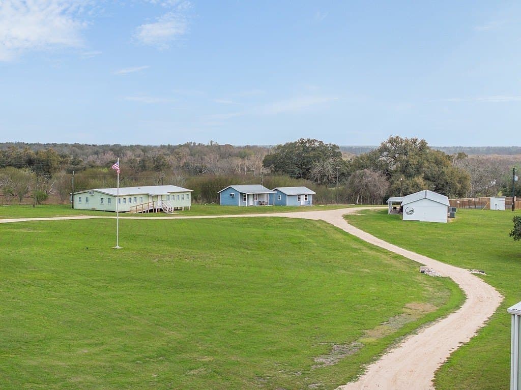 12.5 acres in Colorado County - photo 8