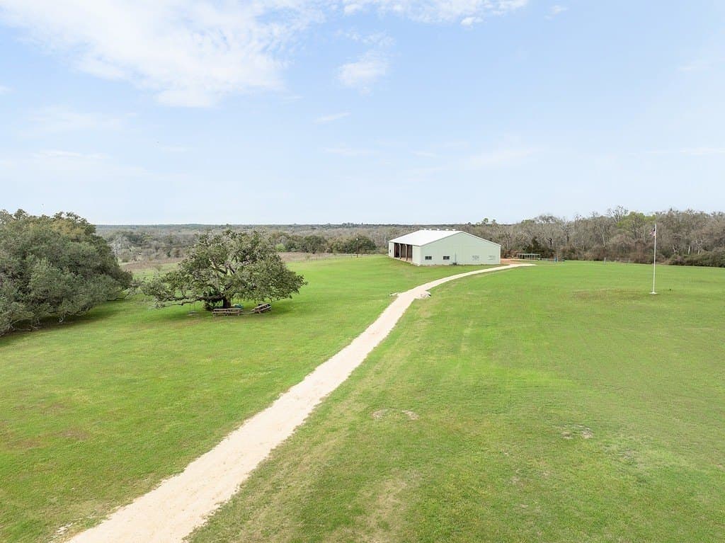 12.5 acres in Colorado County - photo 7