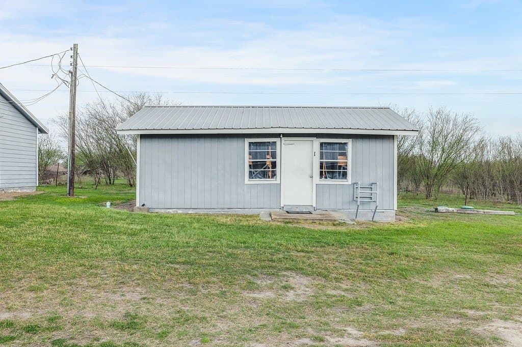 12.5 acres in Colorado County - photo 10