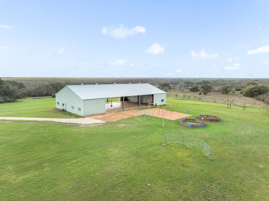 12.5 acres in Colorado County - photo 15
