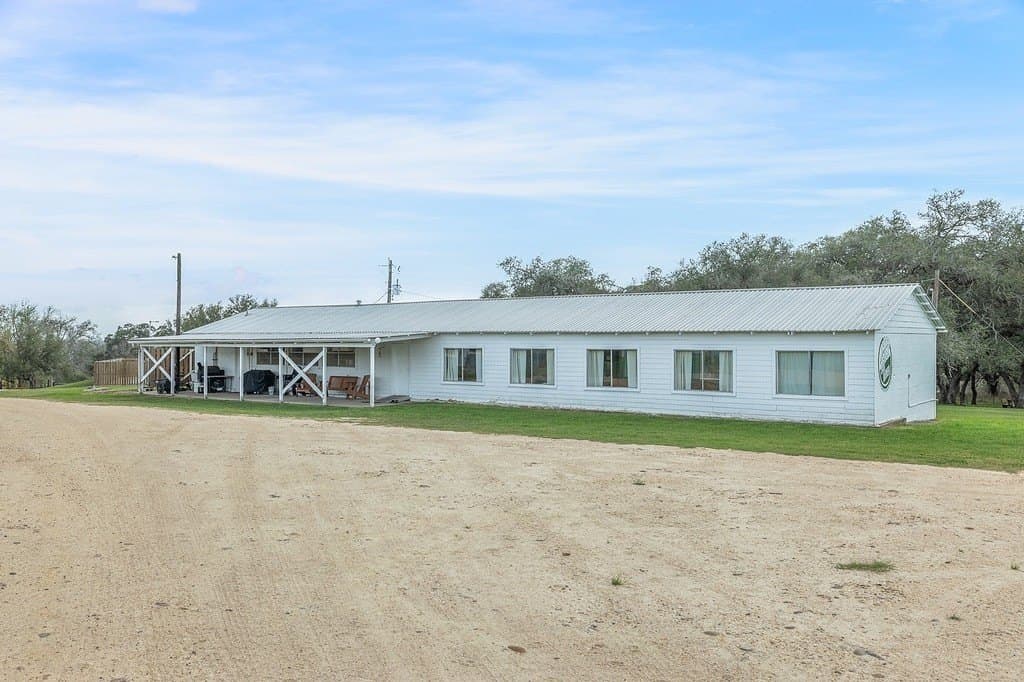 12.5 acres in Colorado County - photo 9