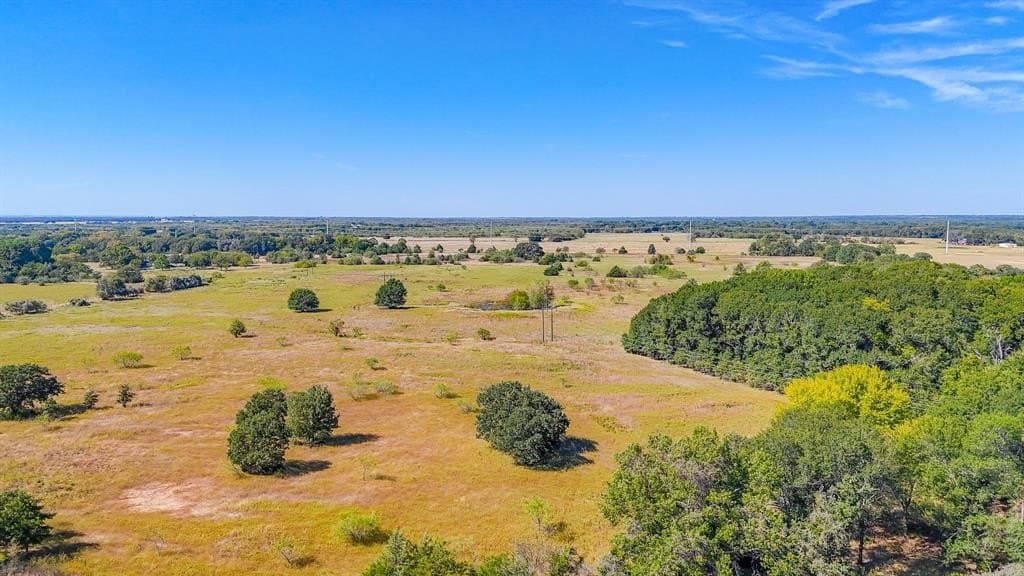 56.84 acres in Navarro County - photo 32
