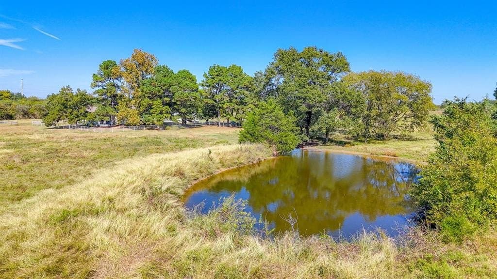 56.84 acres in Navarro County - photo 35