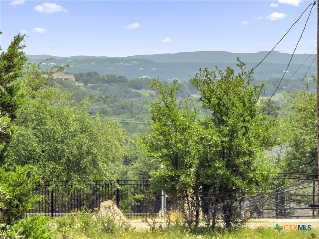 3 acres in Comal County - photo 5