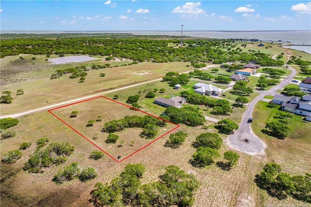 0.85 acres in Kleberg County - photo 5