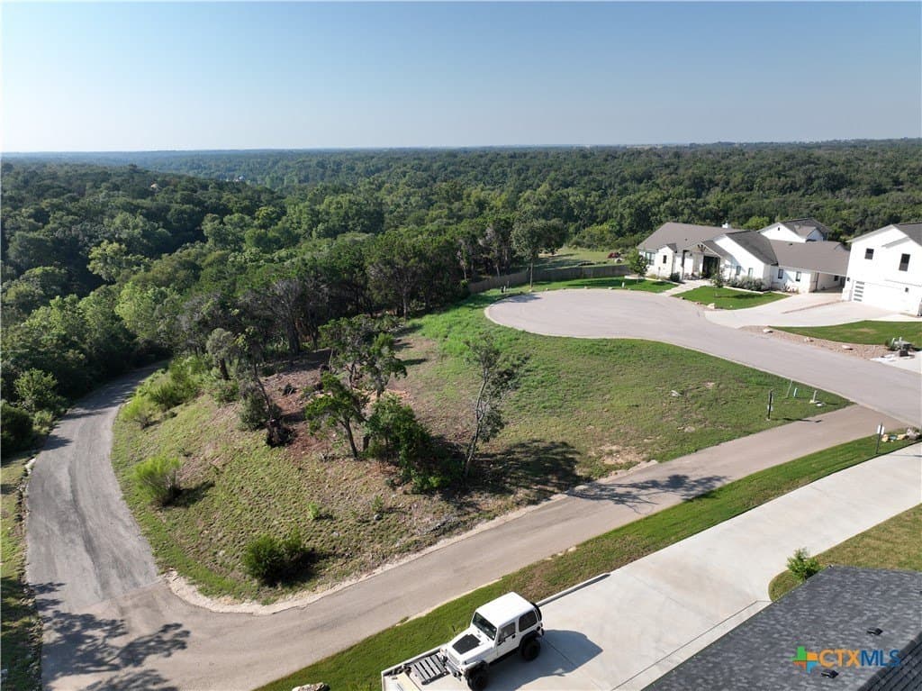 0.85 acres in Bell County - photo 2