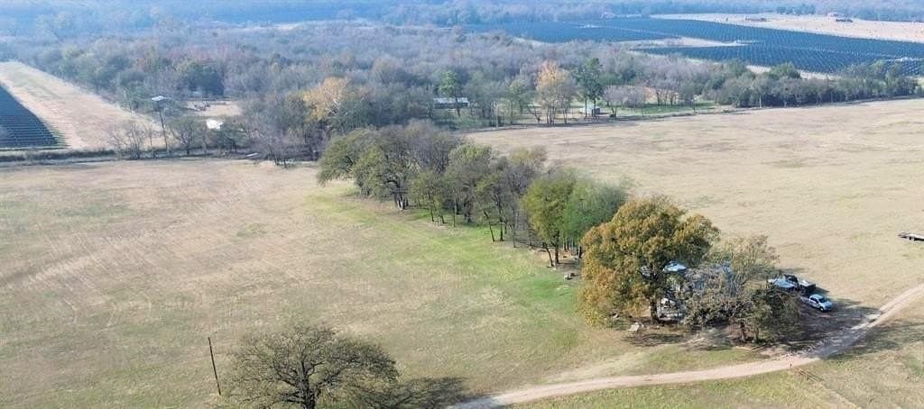 10 acres in Hopkins County - photo 4