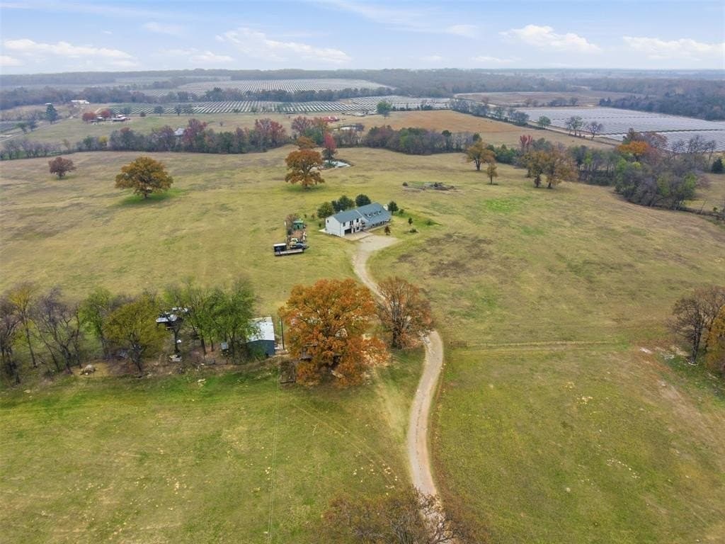 10 acres in Hopkins County - photo 5
