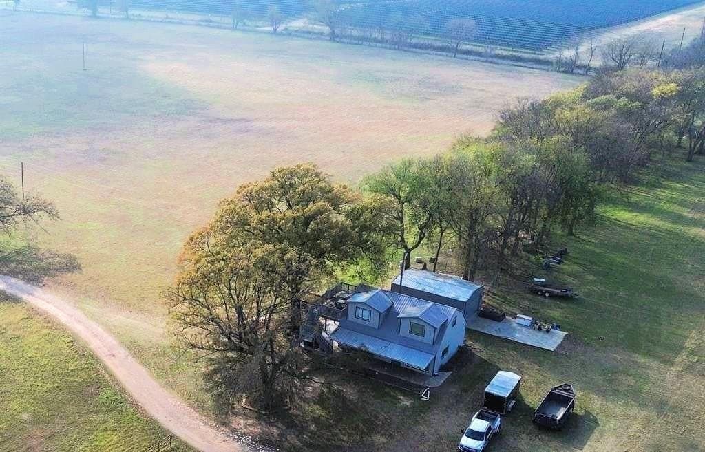 10 acres in Hopkins County - photo 3