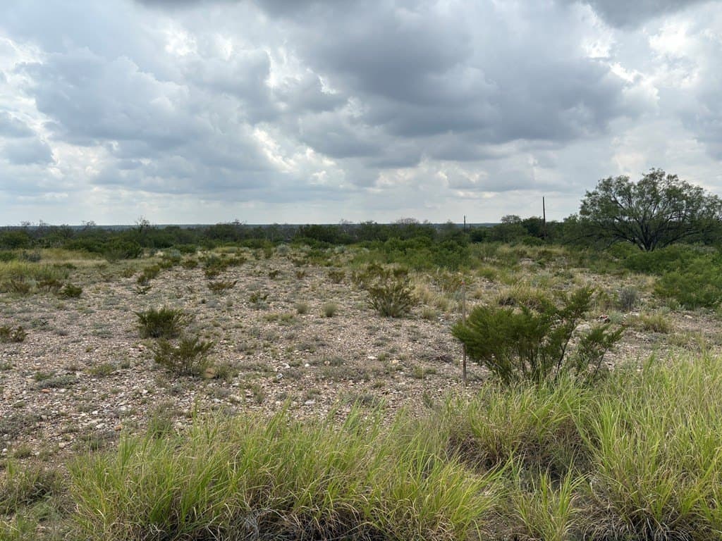0.6 acres in Maverick County - photo 5
