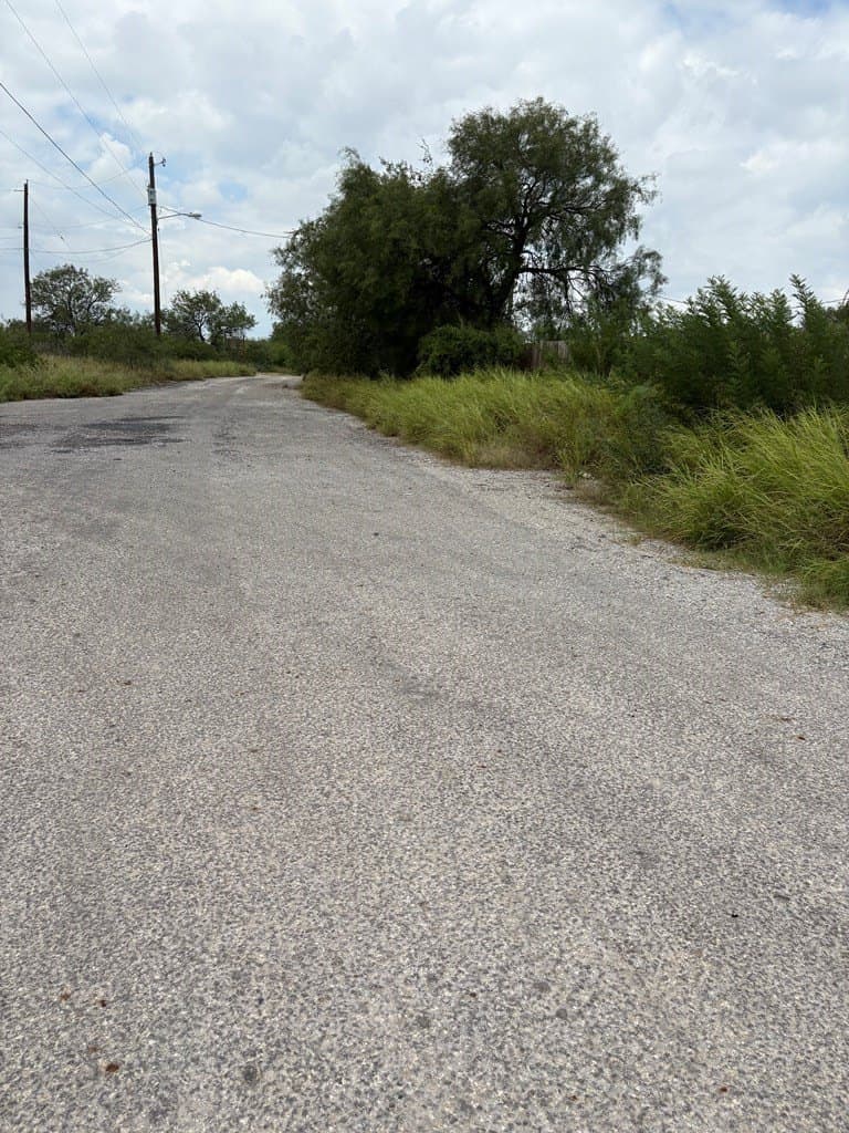 0.6 acres in Maverick County - photo 7