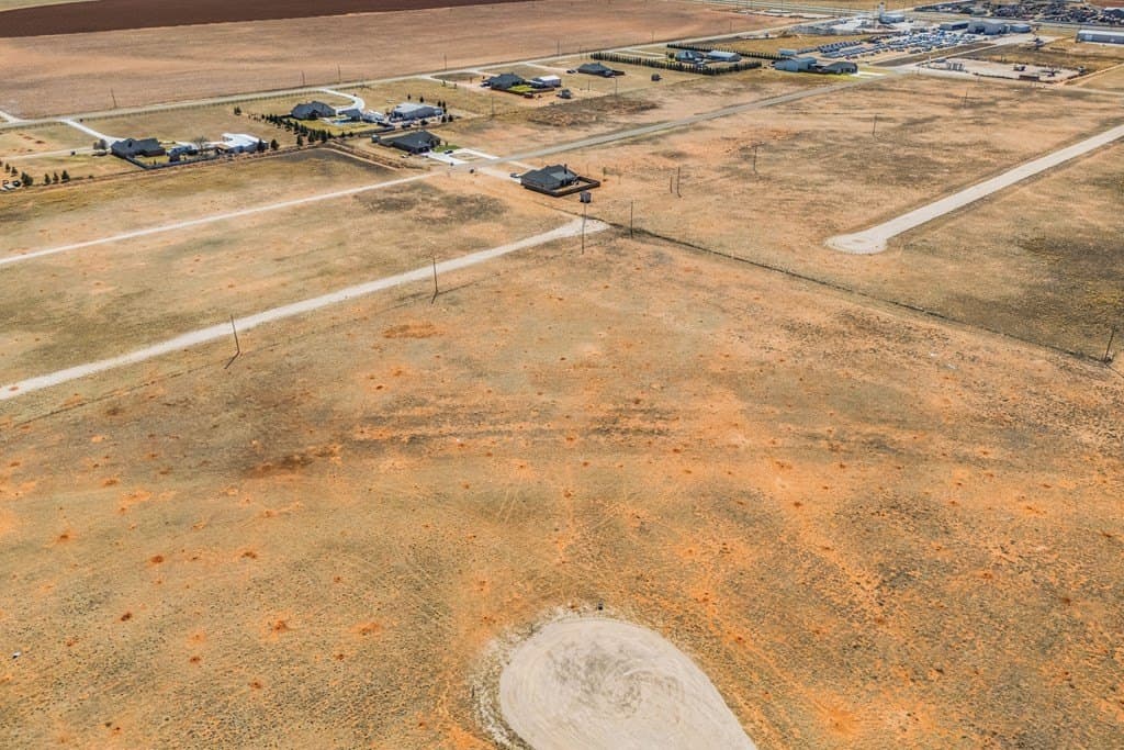 5.49 acres in Gaines County - photo 2