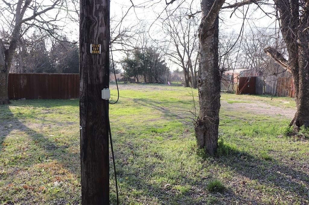 0.28 acres in Ellis County - photo 2