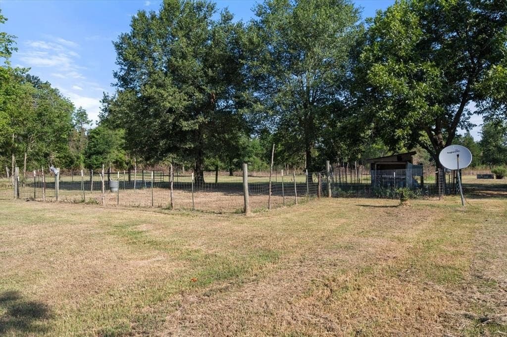 19.84 acres in Freestone County - photo 40