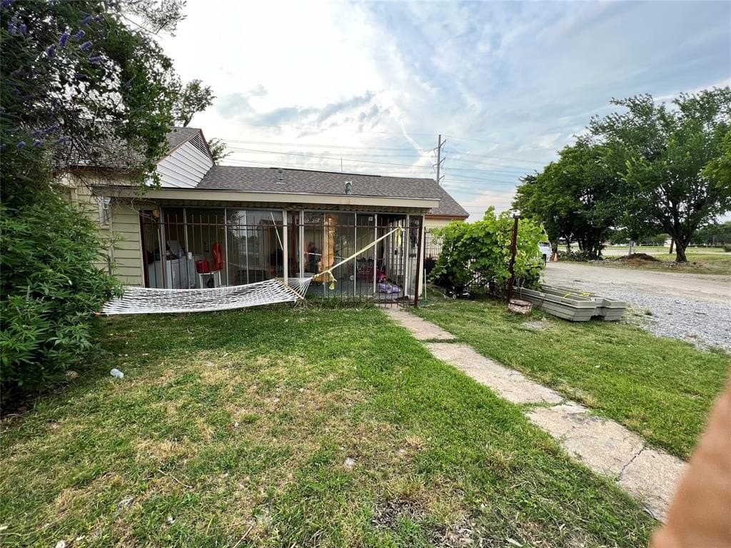 0.5 acres in Dallas County - photo 25