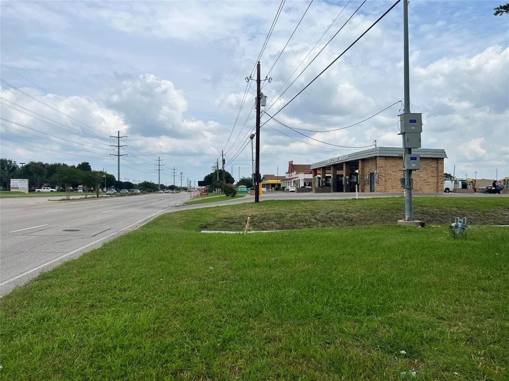 0.5 acres in Dallas County - photo 8