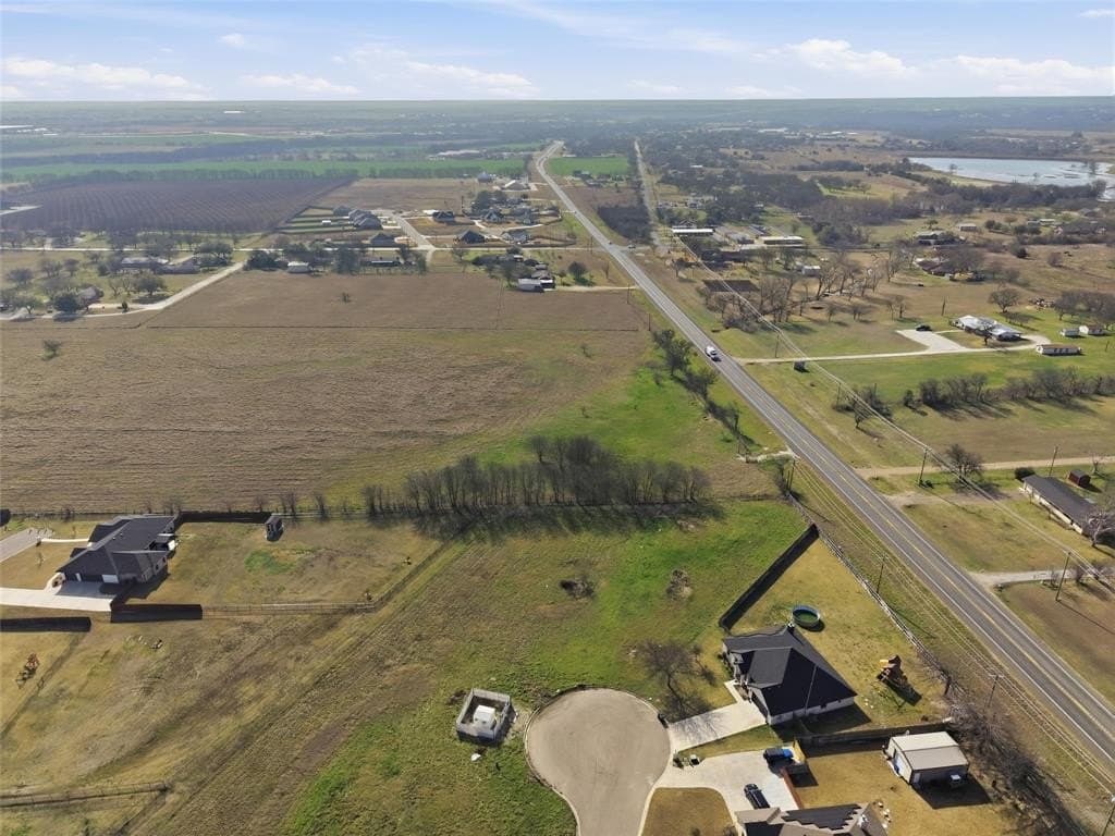 1.31 acres in McLennan County - photo 3