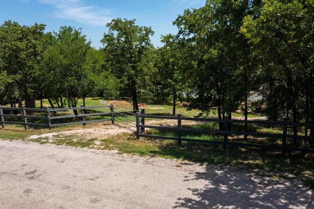 0.54 acres in Wise County - photo 6