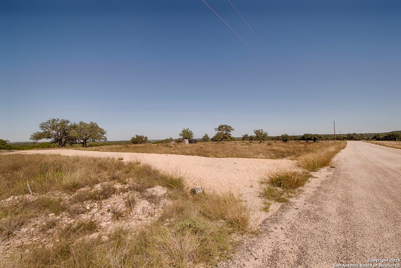 20 acres in Kimble County - photo 6