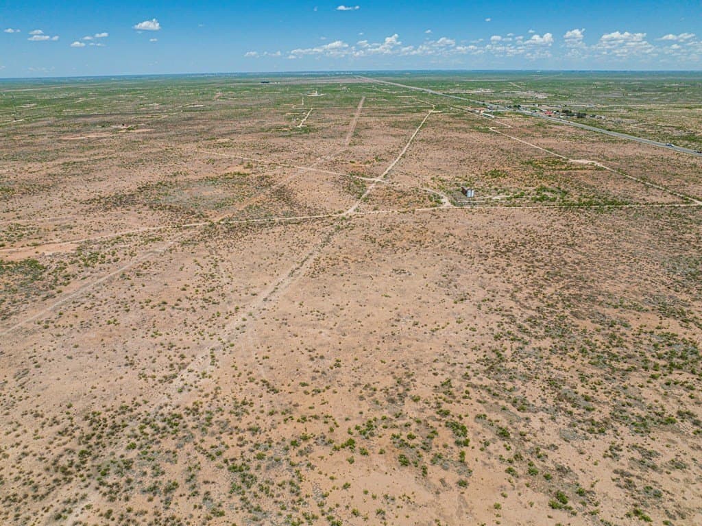100 acres in Ector County - photo 31