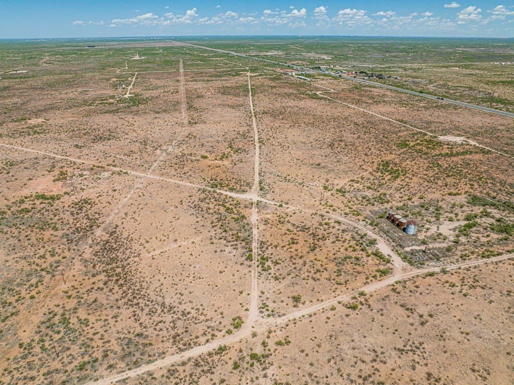 100 acres in Ector County - photo 32