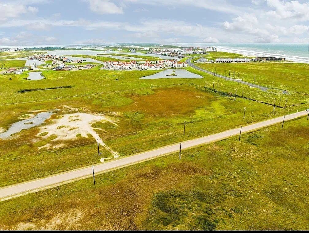 0.34 acres in Nueces County - photo 8