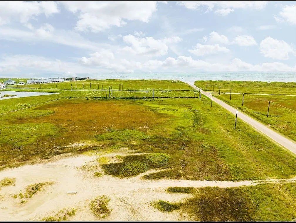 0.34 acres in Nueces County - photo 7
