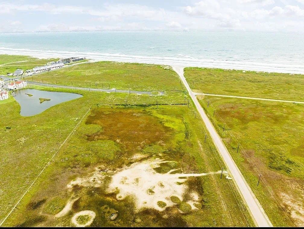 0.34 acres in Nueces County - photo 2
