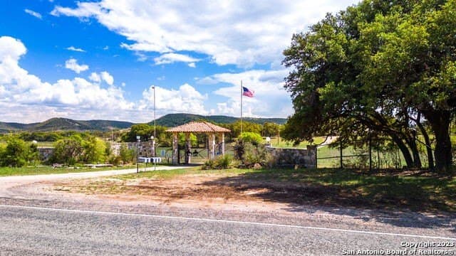 53.98 acres in Bandera County - photo 9