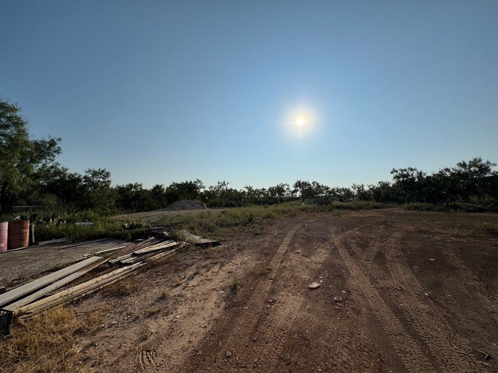 2 acres in Tom Green County - photo 5
