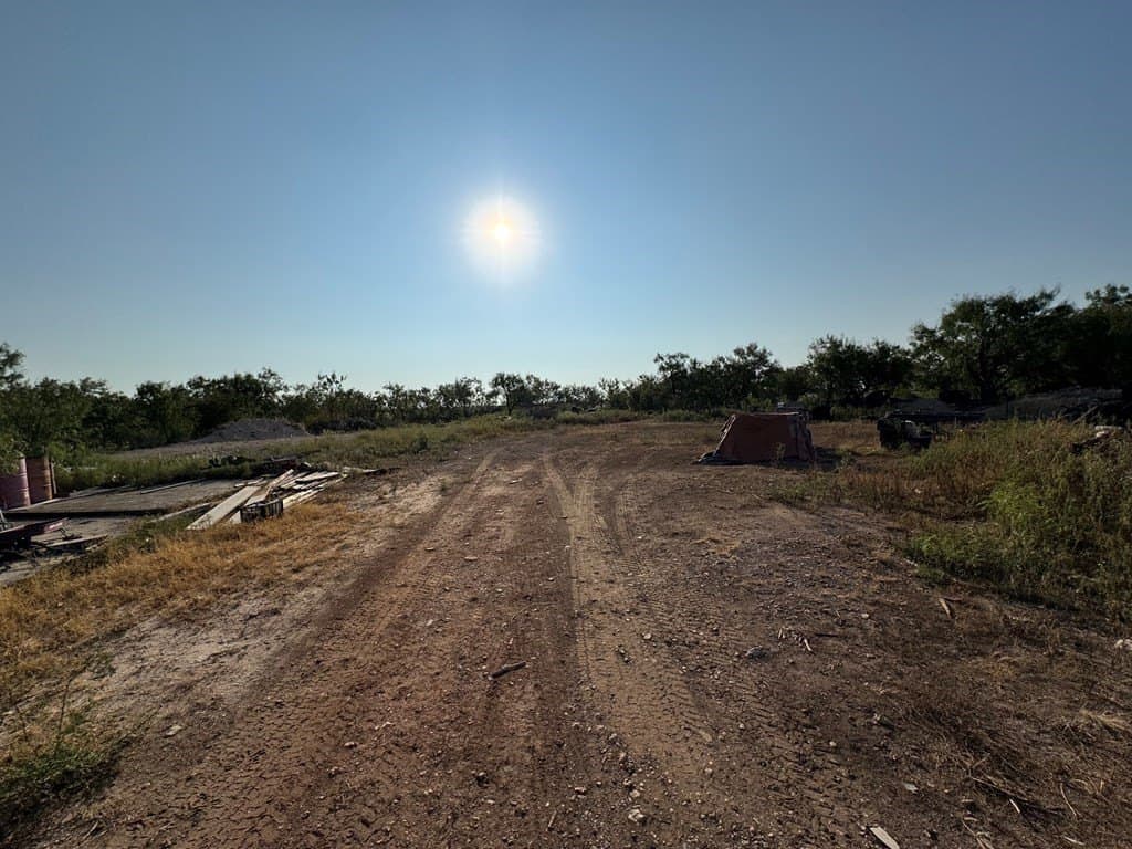 2 acres in Tom Green County - photo 2