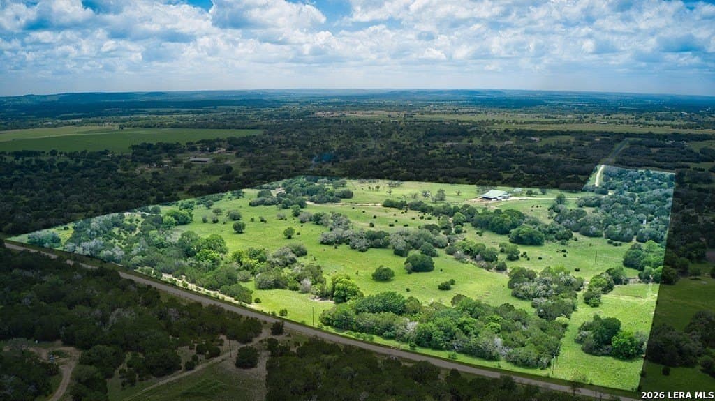 1,000 acres in Kerr County - photo 4