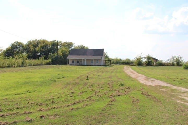 10.01 acres in Kaufman County - photo 2