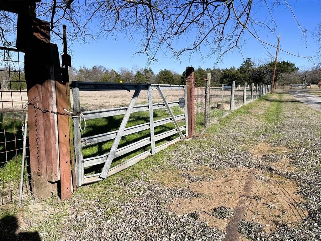 1.8 acres in Freestone County - photo 6