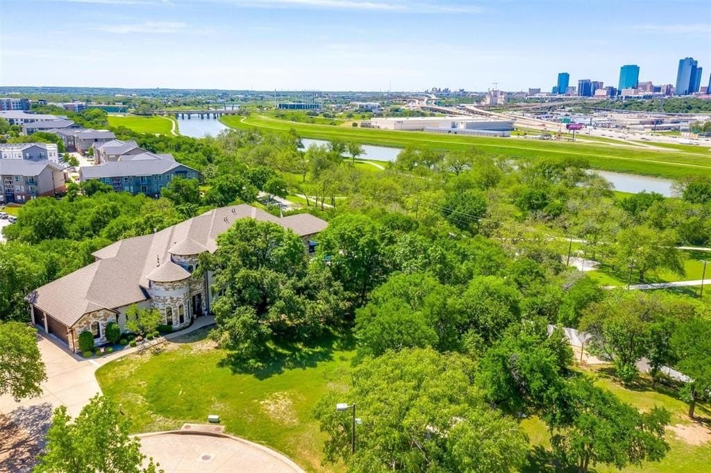 0.24 acres in Tarrant County - photo 4