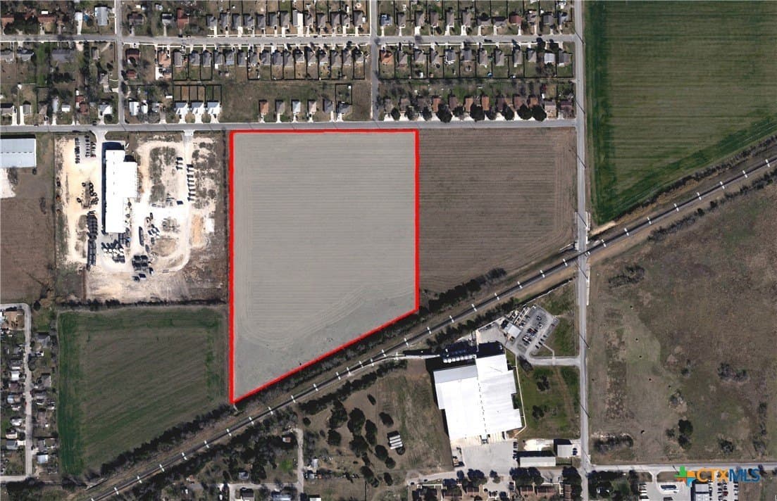 11.1 acres in Guadalupe County - photo 4