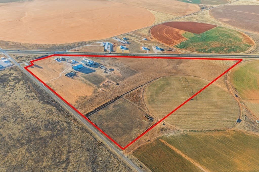 100 acres in Gaines County - photo 2