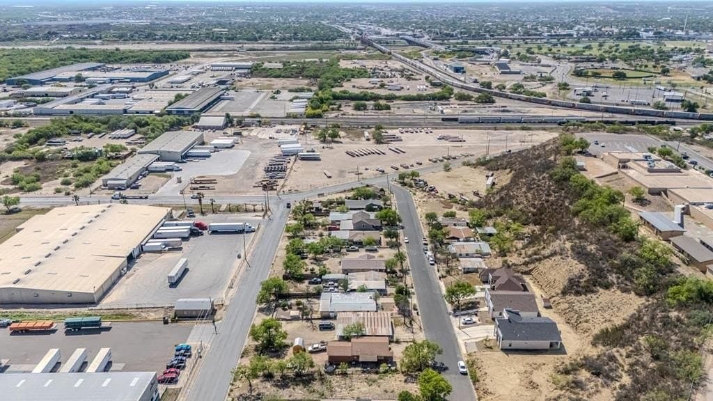 0.18 acres in Maverick County - photo 2